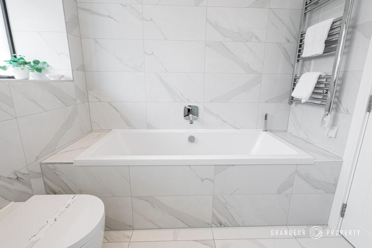 Carbery Ridge By Grandeur Property ボーンマス エクステリア 写真